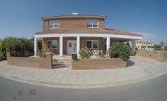 4 bedroom house in Kiti 
