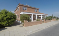 4 bedroom house in Kiti 