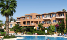 Spacious 2 bedroom apartment with swimming pool for sale in Limassol