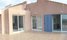 Large 2 bedroom apartment with swimming pool for sale in Poli Crysochous