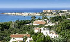 Large 3 bedroom villa for sale in Coral Bay