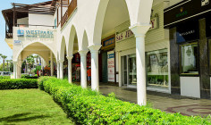 Large shop to buy in Kato Paphos