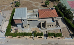 4 bedroom house with swimming pool for sale in Latsi 4 bedroom house with swimming pool for sale in Latsi