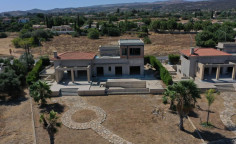 4 bedroom house with swimming pool for sale in Latsi 4 bedroom house with swimming pool for sale in Latsi