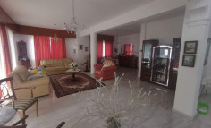 Large 5 bedroom house for sale in Panthea