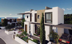 Large 4 bedroom villa with swimming pool for sale in Chloraka