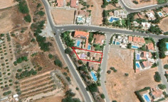 Beautiful 5 bedrooms house with swimming pool for sale in Kalogiroi