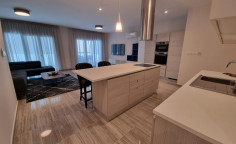 4 bedroom furnished apartment with swimming pool to rent in Parekklisia