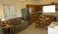 3 bedroom furnished villa with swimming pool to rent in Tsada