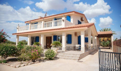 4 bedroom house for sale in Agia Thekla