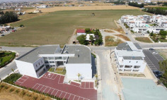 Beautiful office for sale in Meneou