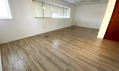 Office 77 m2 to rent in Mesa Geitonia
