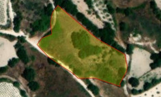 Spacious residential 1338 m2 for sale in Stroumpi, Paphos
