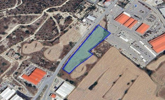 Spacious commercial to buy in Aradippou