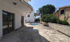 6 bedroom house with swimming pool for sale in Strovolos