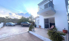 2 bedrooms house with swimming pool for sale in Frenaros