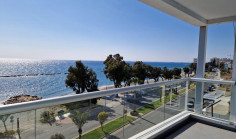 Spacious 3 bedroom furnished apartment with swimming pool for sale in Agios Tychonas