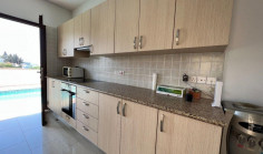 3 bedroom house with swimming pool for sale in Kapparis
