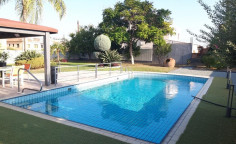 Luxurious 400sqm house with swimming pool in Aradippou, Larnaca 