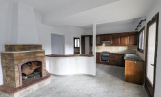 4 bedroom house with swimming pool for sale in Polemi
