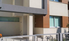 Luxury 4 bedroom furnished house with swimming pool to rent in Germasogeia Tourist Area