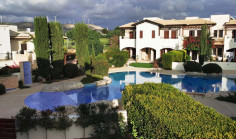 Beautiful 4 bedroom house with swimming pool for sale in Aphrodite Hills
