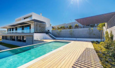 6 bedroom house with swimming pool for sale in Armou