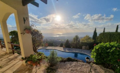 5 bedroom unfurnished house with swimming pool for sale in Kamares