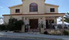 7 bedroom house for sale in Yeroskipou