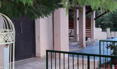 Beautiful 4 bedroom house with swimming pool to rent in Palodia