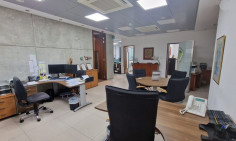 Office 210 m2 to rent in Agios Nicolaos
