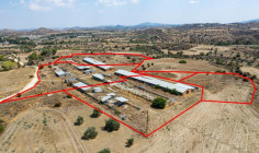 Agricultural fields and a farm in Analiontas, Nicosia Agricultural fields and a farm in Analiontas, Nicosia