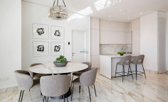 Luxury 2 bedroom seafront apartment in Neapolis, Limassol 
