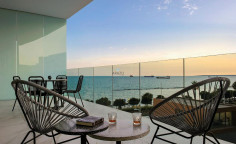 Luxury 2 bedroom seafront apartment in Neapolis, Limassol 