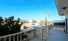 Spacious 3 bedroom house for sale in Ormideia