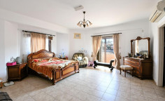 Spacious 3 bedroom house for sale in Ormideia