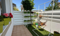 4 bedroom house in Dekelia only 350 m from the sea 