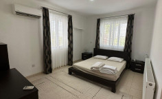 4 bedroom house in Dekelia only 350 m from the sea 