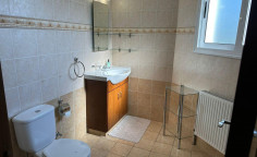 4 bedroom house in Dekelia only 350 m from the sea 