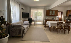 4 bedroom house in Dekelia only 350 m from the sea 