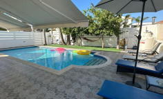 4 bedroom house in Dekelia only 350 m from the sea 