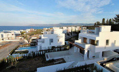 Spacious 4 bedroom villa with swimming pool for sale in Poli Crysochous