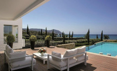 Spacious 4 bedroom villa with swimming pool for sale in Poli Crysochous