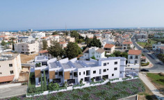 Luxury 5 bedroom house for sale in Oroklini