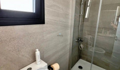3 bedroom furnished apartment to rent in Mesa Geitonia