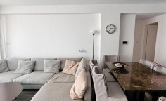 3 bedroom furnished apartment with swimming pool to rent in Mesa Geitonia