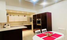 3 bedroom furnished apartment with swimming pool for sale in Germasogeia