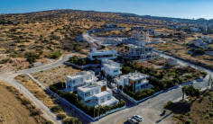 Beautiful 4 bedroom villa with swimming pool for sale in Agios Tychonas