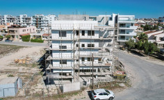 Luxury 2 bedroom apartment for sale in Kamares