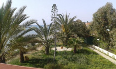 A lovely beachfront 3 bedroom property in Meneou with garden 